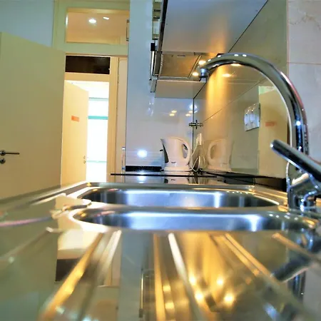 Beautiful בית אירוח *